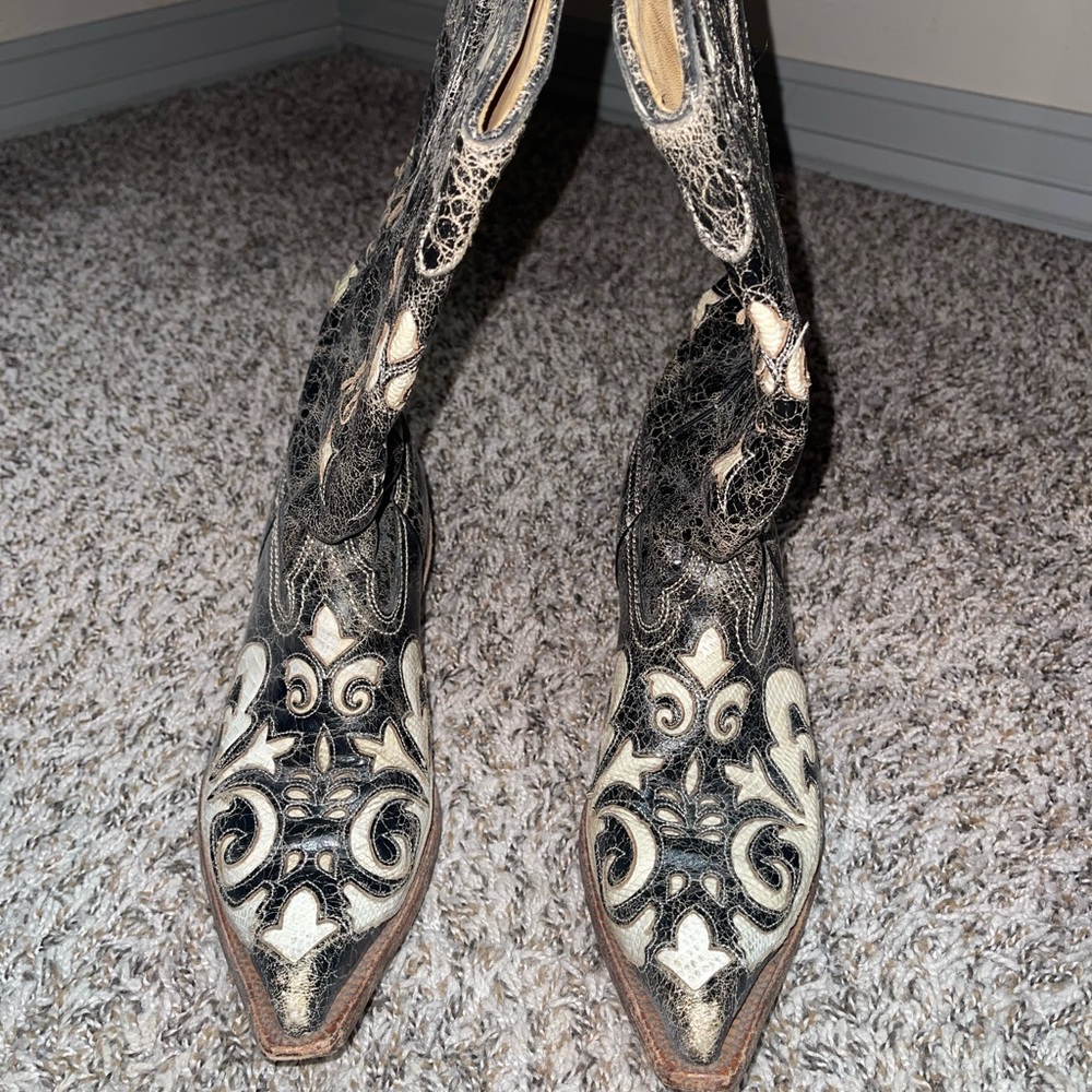 Women’s Corral Western Boots!